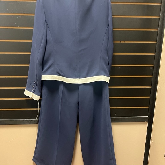 NWT Larry Levine Navy & Cream Pant Suit Set Size 8 - Picture 11 of 11